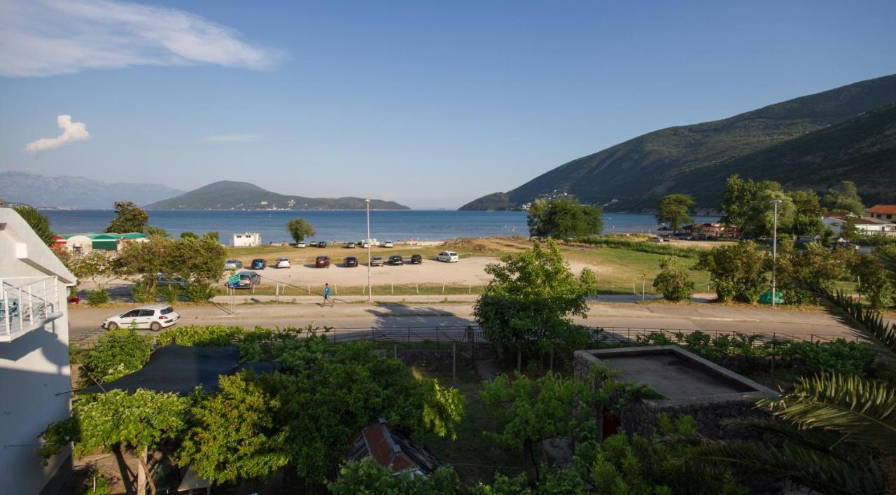 Apartmani Mina Herceg Novi Rum bild