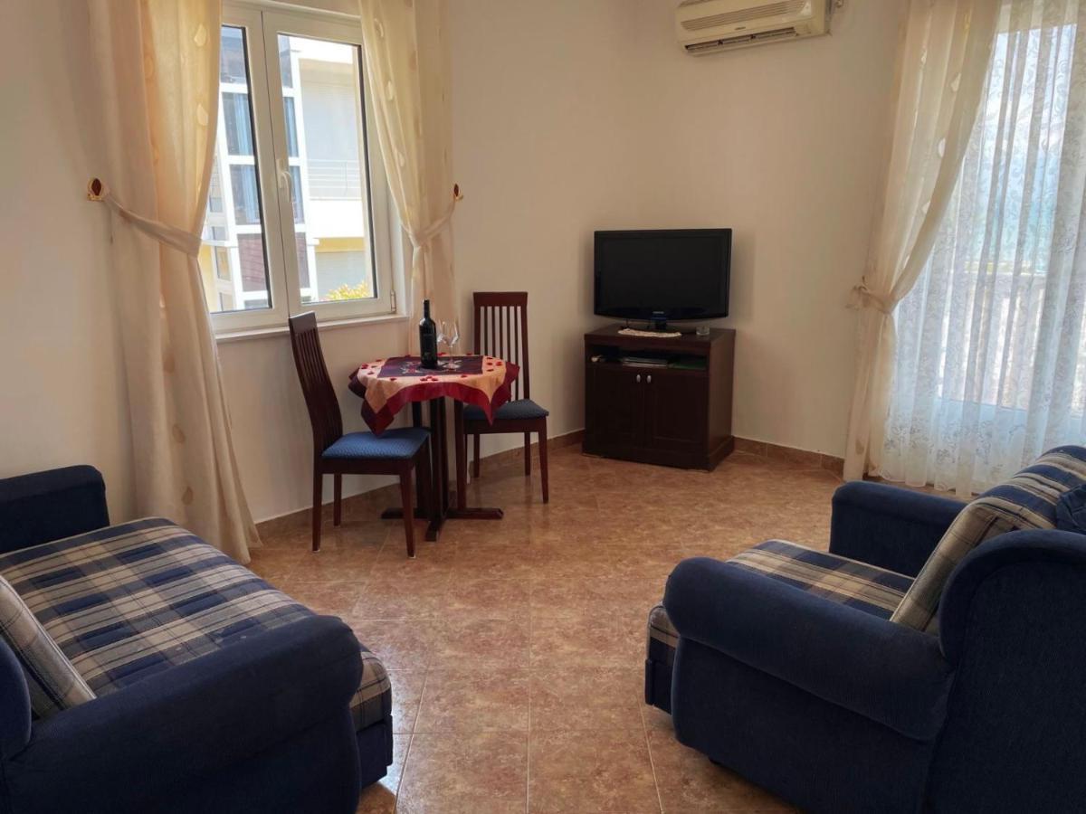 Apartmani Mina Herceg Novi Exteriör bild