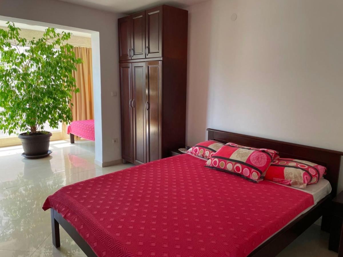 Apartmani Mina Herceg Novi Exteriör bild