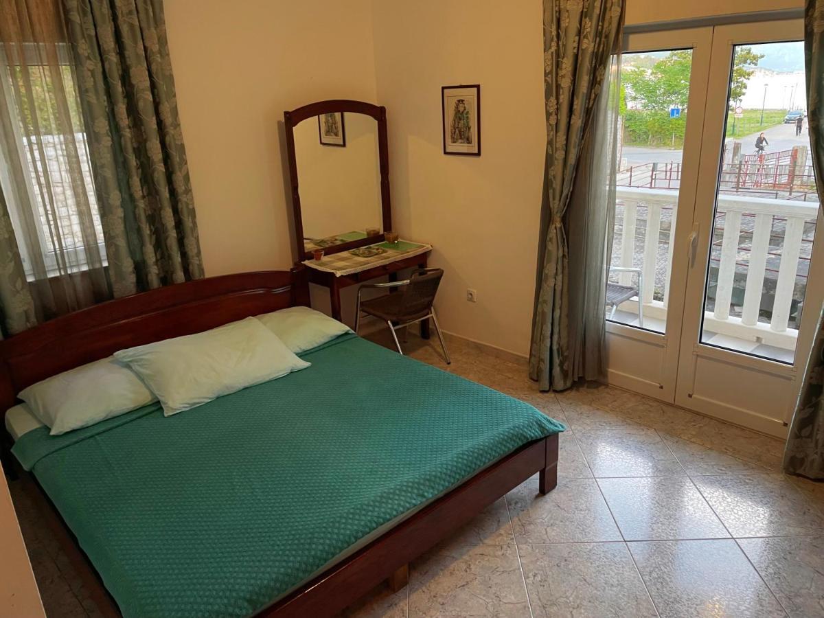 Apartmani Mina Herceg Novi Exteriör bild