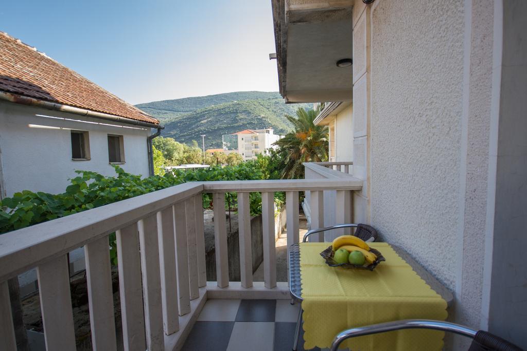 Apartmani Mina Herceg Novi Rum bild