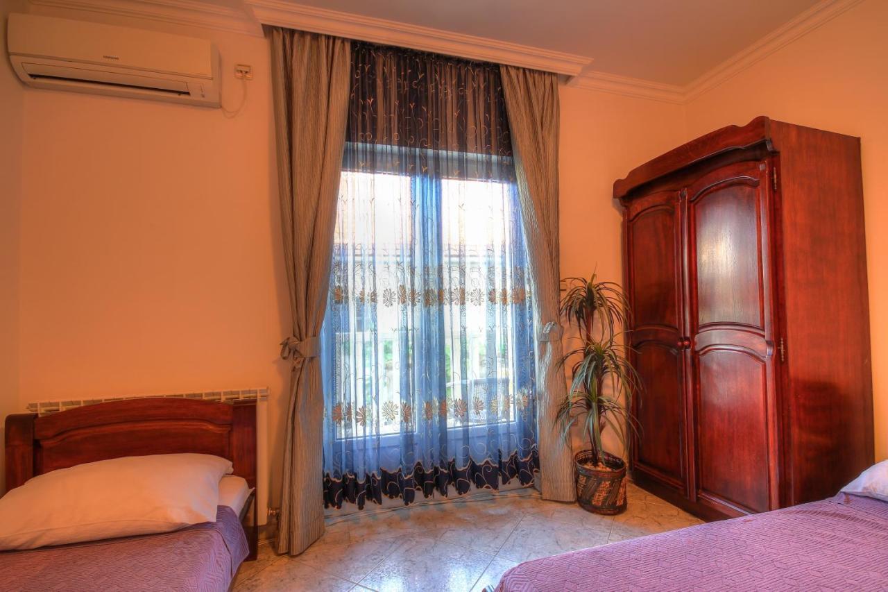 Apartmani Mina Herceg Novi Exteriör bild